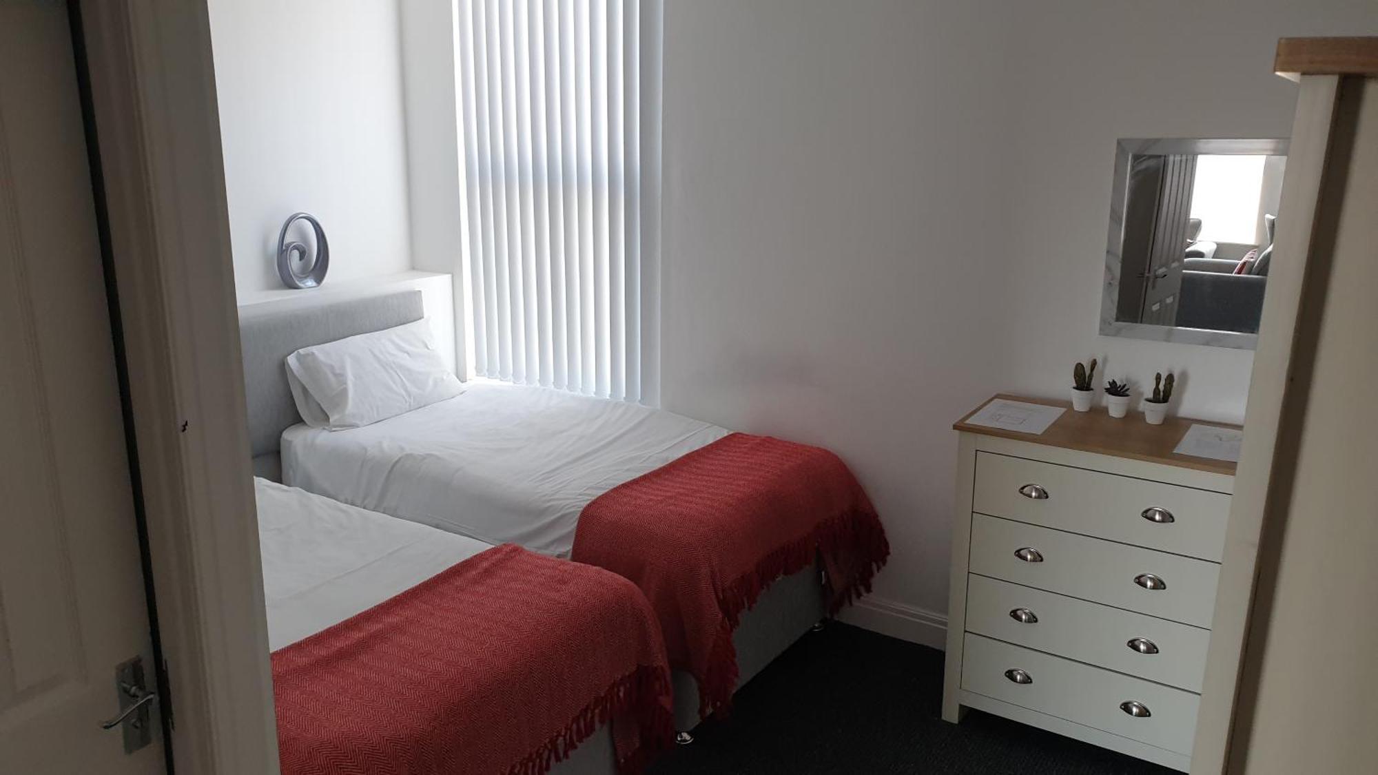 Coast Accommodation Station Road Apartments Blackpool Room photo